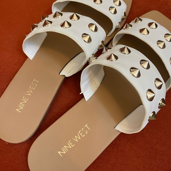 Nine West sandals - Picture 2 of 4